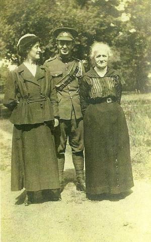 Ellen with her step-son Roy and mother Margaret Maria. © image courtesy of Clive Mason