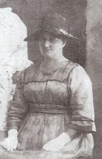Emma Bolton née Newsome. © image courtesy of Ian Bolton